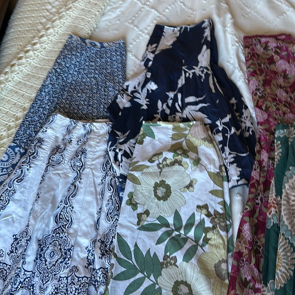 Dresses & Skirts - Skirt lot sized 8/10 total of six skirts Michael Kors Keneth kohl BCBG Liz Cla